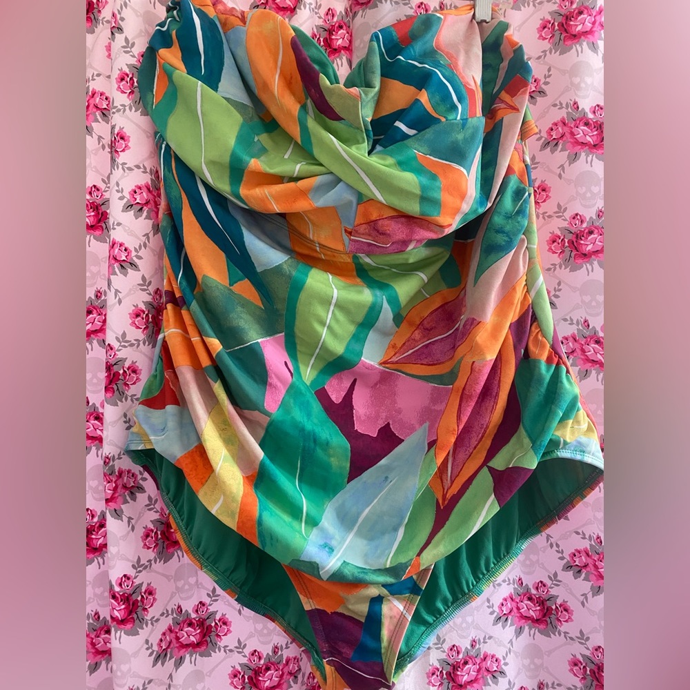 Time & Tru, One Piece Swimsuit, Size 3x (24-26W)